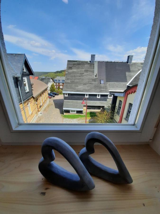 Gehlberg Apartments Und Bistro Zum Glasmacher מראה חיצוני תמונה